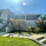 Los Angeles Cottage