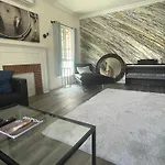 Los Angeles Cottage